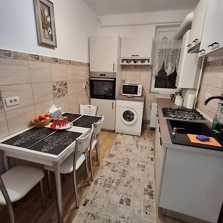 Apartament Ultra Central Marly Gura Humorului Zewnętrze zdjęcie