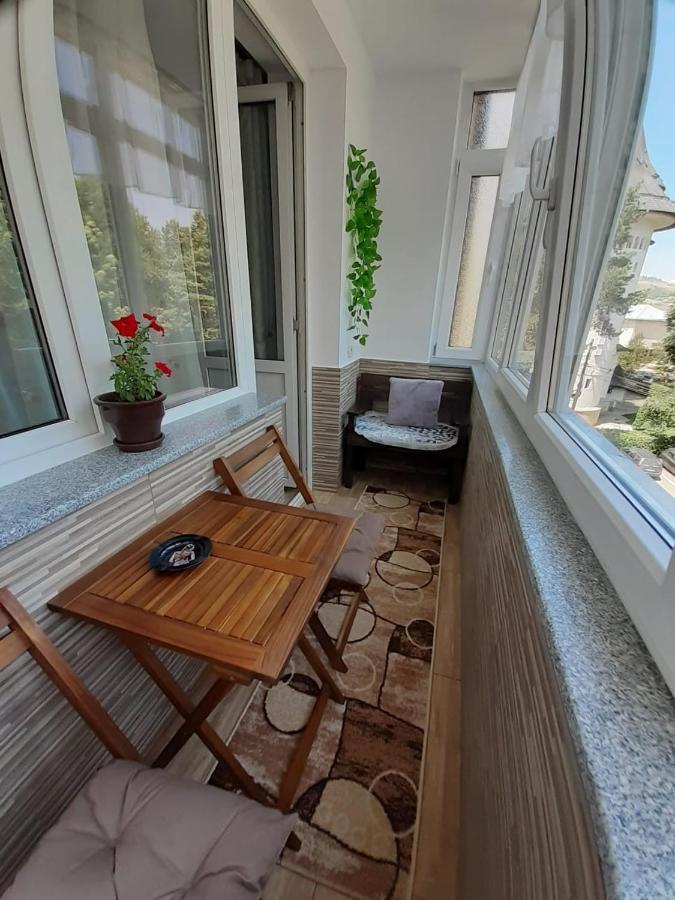 Apartament Ultra Central Marly Gura Humorului Zewnętrze zdjęcie
