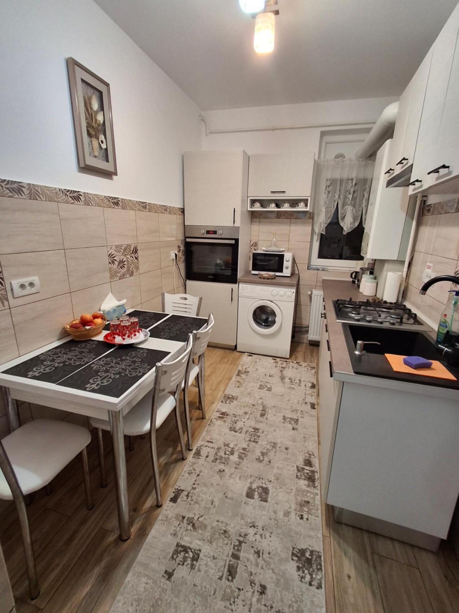 Apartament Ultra Central Marly Gura Humorului Zewnętrze zdjęcie